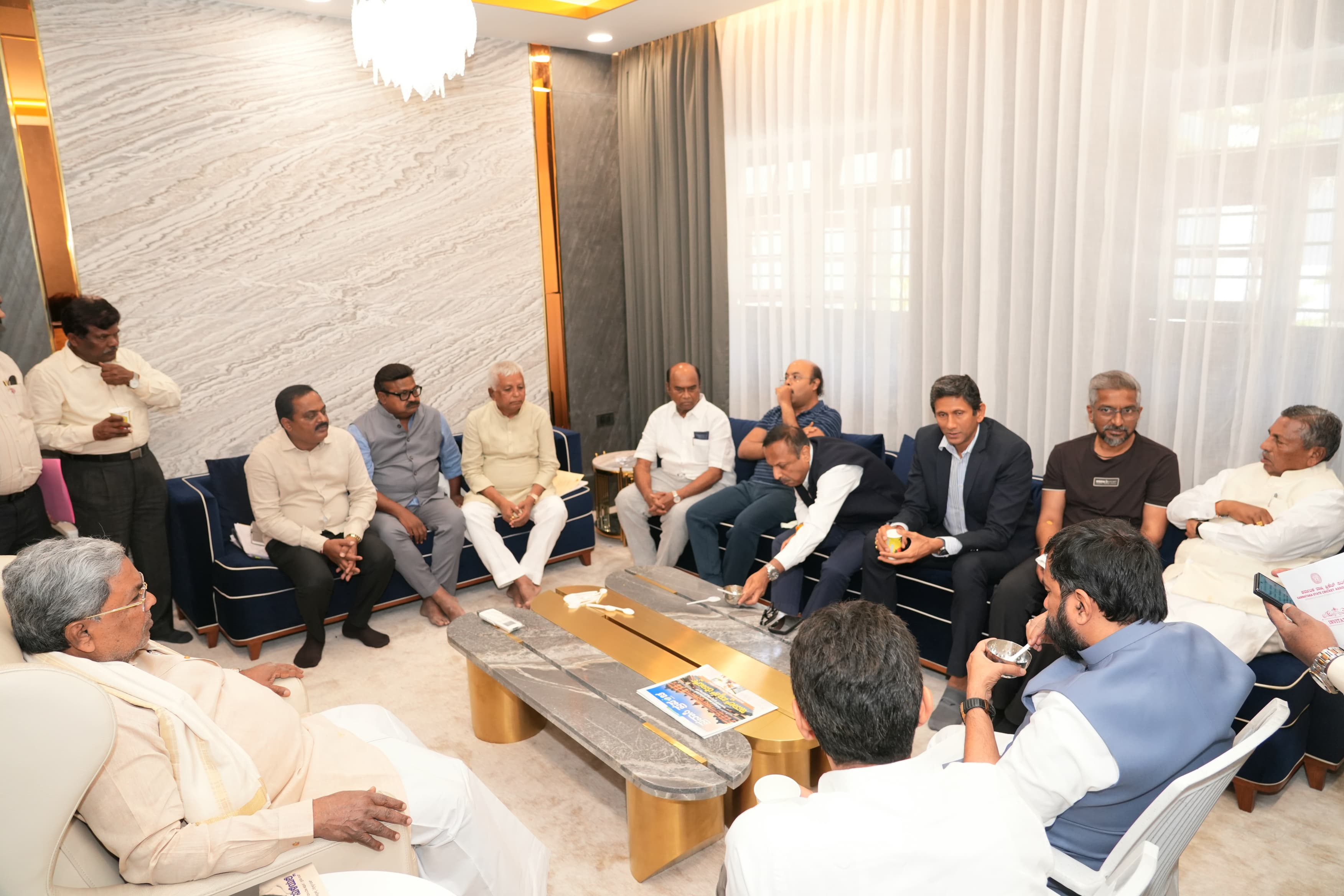 ಇಂದಿನಿಂದ IPL ಪಂದ್ಯಾವಳಿ; ಸರ್ಕಾರದ ಷರತ್ತು, ಎಚ್ಚರಿಕೆ ನಿಯಮ ಕಟ್ಟುನಿಟ್ಟಾಗಿ ಪಾಲಿಸುವಂತೆ ಸೂಚನೆ